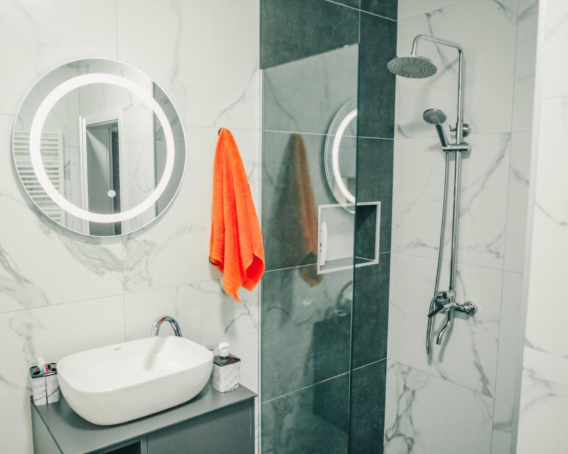 Parta Apartment Pristina Eksteriør billede