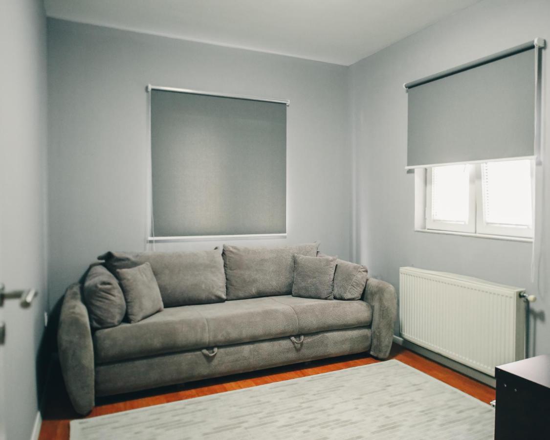 Parta Apartment Pristina Eksteriør billede